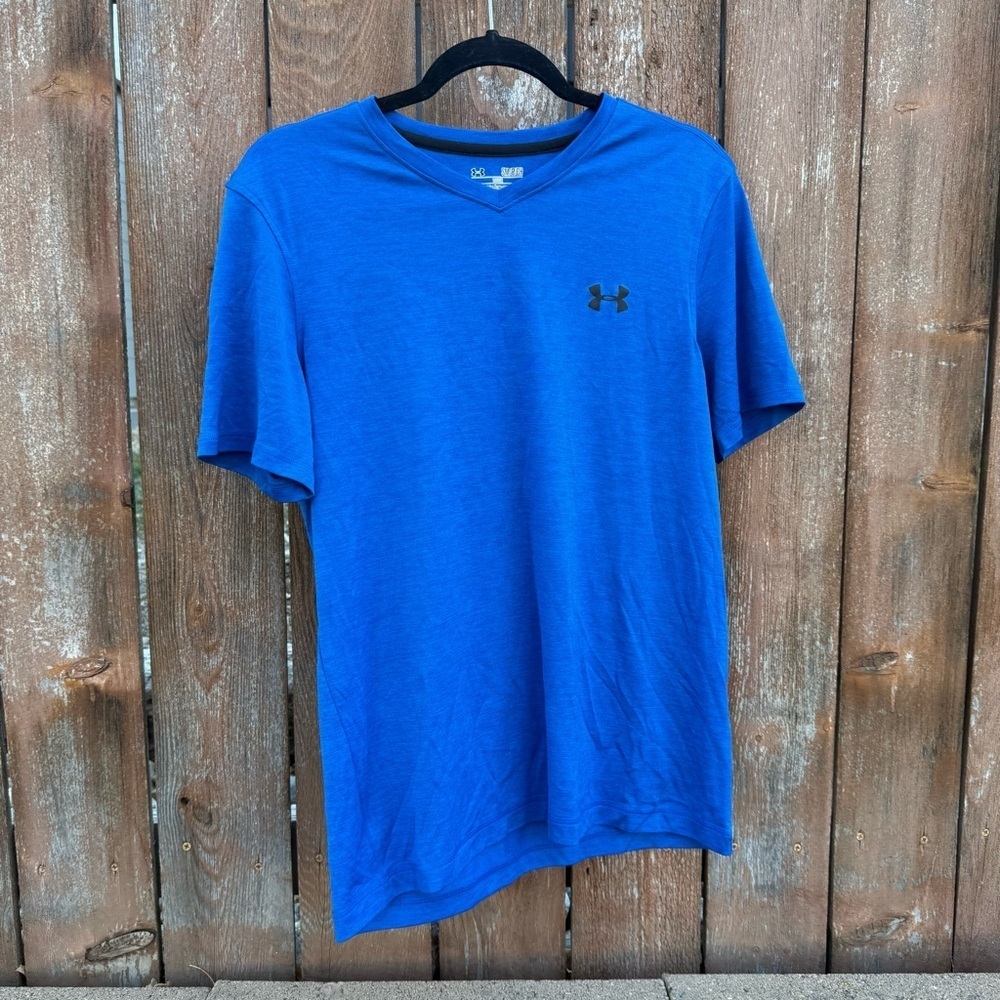 Under Armour Men's Blue Loose V Neck Short Sleeve Tee Shirt Size Small